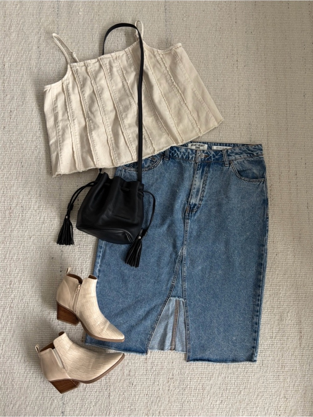 | H&M | Divided | Light Beige Washed-Look Strappy Top size Large